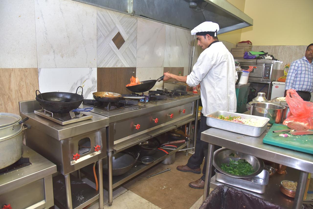 Hotel Dine & Dream كاتماندو المظهر الخارجي الصورة